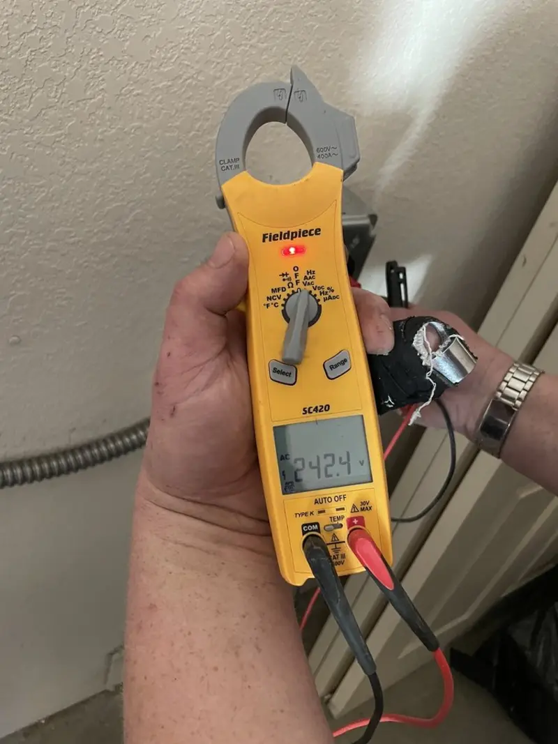 Voltage testing with clamp meter during Circuit Breaker Repair in Bethlehem